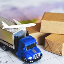 International Air Courier Service in Laxmi Nagar